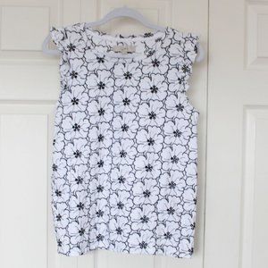 Loft black and white floral ruffle sleeve top size Medium